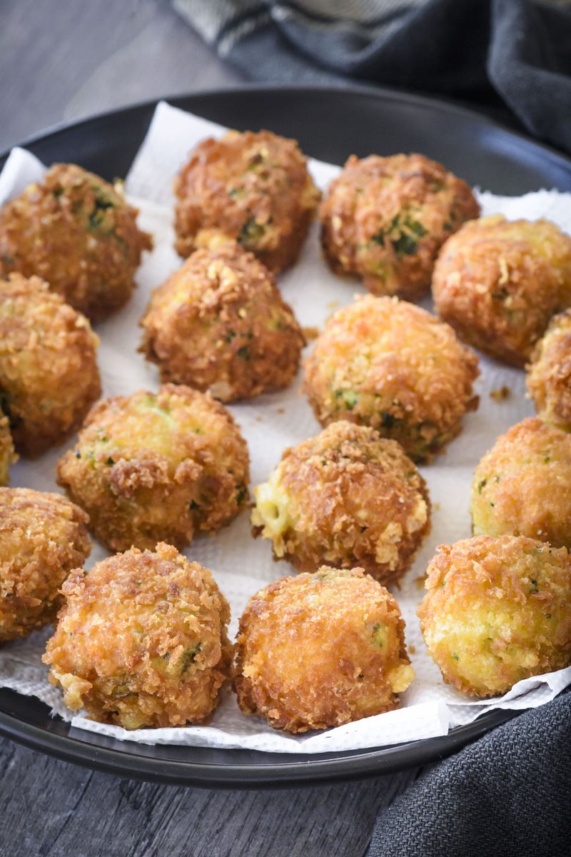 Kolokithokeftedes / Fried Zucchini – YAYA'S EVOO